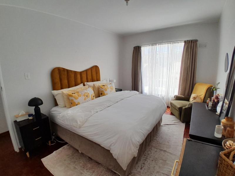 To Let 2 Bedroom Property for Rent in Kenilworth Western Cape